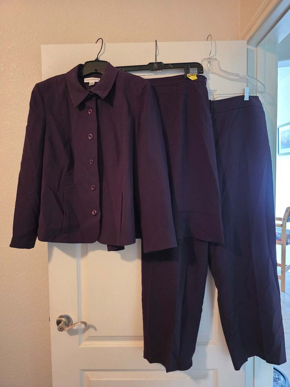 August Max Woman Purple Career Suit Size 16W 14W Jacket Skirt Pants 3-Piece